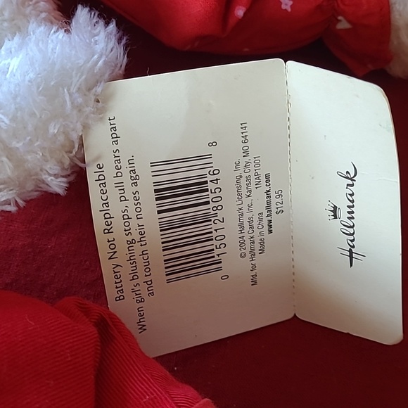 Hallmark Blushing Bears Valentines Kiss Kiss 💋 Bears - Picture 8 of 12